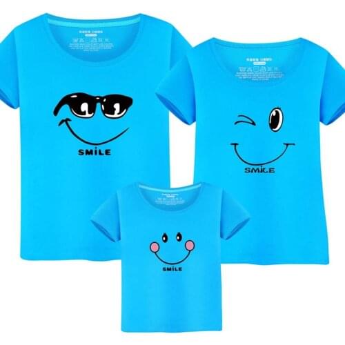 2018 Top Family Look Summer Family Matching Clothes Cotton Father Son Clothes Short Sleeve Family Matching Shirts 14 Colors