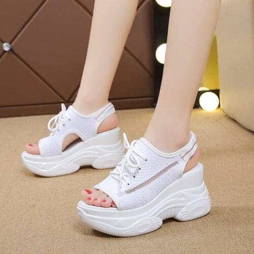 2021 Sandals Open Toe High Heels Cross-Shoes Increasing Height Muffins shoe Suit Female Beige Slip-on Loafers Summer Womens Clo