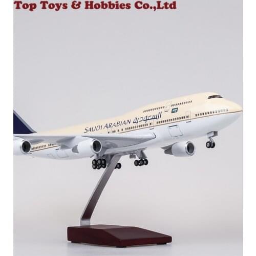 1/150 Scale Resin Aircraft Model Toy Saudi Arabia Airplane Model Boeing B747-400 47cm LED Light Passanger Plane