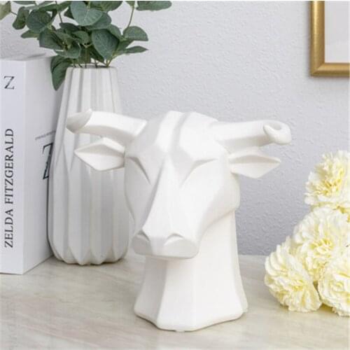 ABSTRACTION NORDIC ANIMAL WHITE COW HEAD CERAMIC WHITEWARE STATUE COFFEE SHOP LIVING ROOM GEOMETRY CRAFTWORK ORNAMENTS X2068
