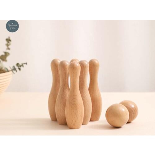 8 Pcs/Set Beech Wooden Bowling Ball Baby Bowling Practice Toy Indoor Baby Play Balls Famaly Interactive Toys 6 bottles + 2 balls