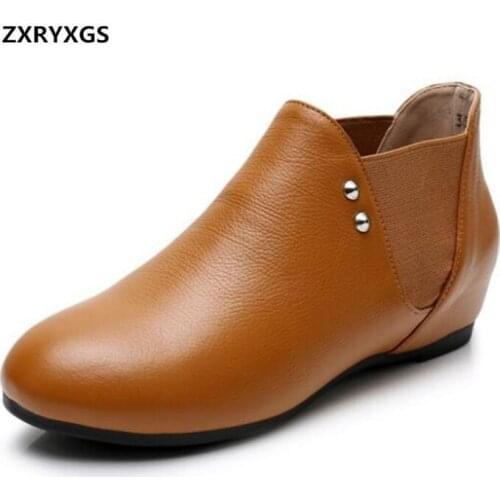 2021 New Spring Genuine Leather Boots Casual Shoes Woman Boots Light Comfortable Flat Chelsea Boots Plus Size Warm Winter Boots