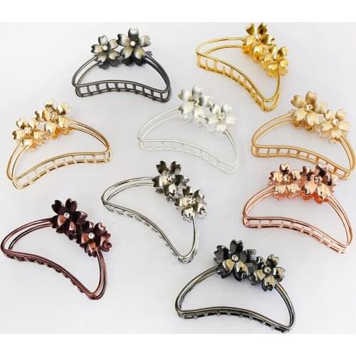 Alloy Big Hair Claws Flower Hair Clip for Women Girl Hair Barrettes Hairpin Shower Claws Styling Headdress Hair Accessories