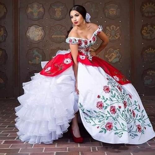 Embroidery Quinceanera Dresses 2021 Elegant Vintage Red And White Ball Gown Crystal Off Shoulder Sweet 16 Prom Party Dress