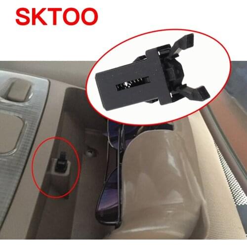 SKTOO For Audi A4L A6L A8 Q3 Q5 Q7 A3 A5 Glasses box Reading lights Water cup holder Buckle Universal Buckle 4f0947117