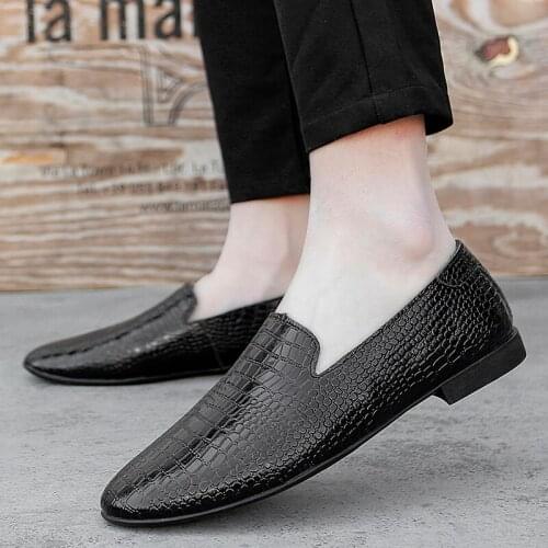 Fashion Men Loafers Slip on Genuine Leather Shoes British Style Loafer Casual Flat for Party Club Men Shoes New Zapatos Hombre