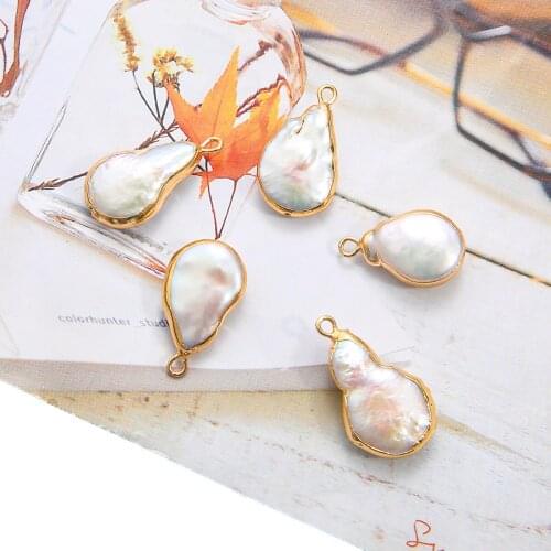 Two Sizes of Natural Pearl Pendants Golden Edged Coin Flat Pearl Charms Hanging Connectors For DIY Making Jewelry Accessories