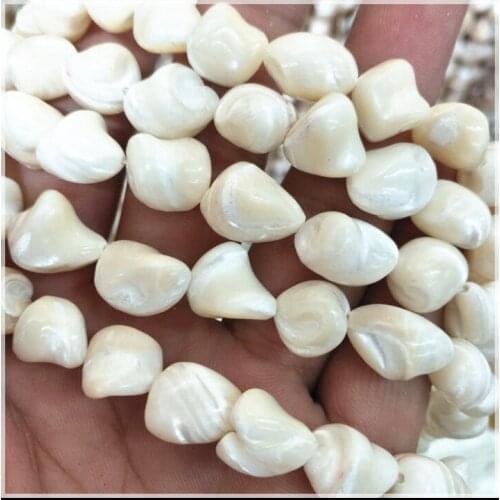 32pcs nature white shell chips saltwater mother of pearl chips white and brown colors size 10-15mm for women bracelets making