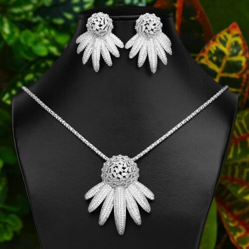KellyBola Luxury Super 2PCS Flower Shiny Charm Pendant Earrings Necklace Jewelry Set Super CZ Bridal Wedding Party Accessories