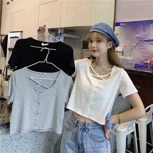 Large Size Short-sleeved T-shirt Female Ins Summer New Wild Thin French Button Design Sense of Niche Crop Tops Tide Wild