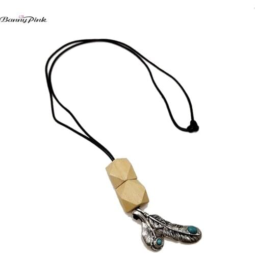 Banny Pink Retro Double Wood Pendant Necklace For Women Ethnic Feather Dangle Necklace Long Black Rope Sweater Necklace Collier