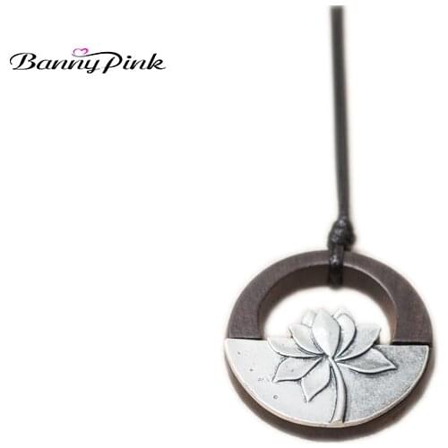 Banny Pink Ethnic Zen Alloy lotus Pendant Necklace For Women Vintage Round Ebony Wooden Necklace Fashion Jewelry Colliers Colar