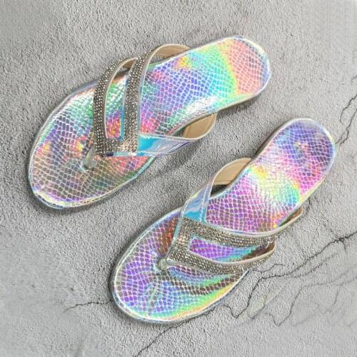 Fashion Sexy Roman Rhinestone Summer Women Slippers 2020 New Flat Bottom Outdoor Womens Beach Slippers Female Flip Flops
