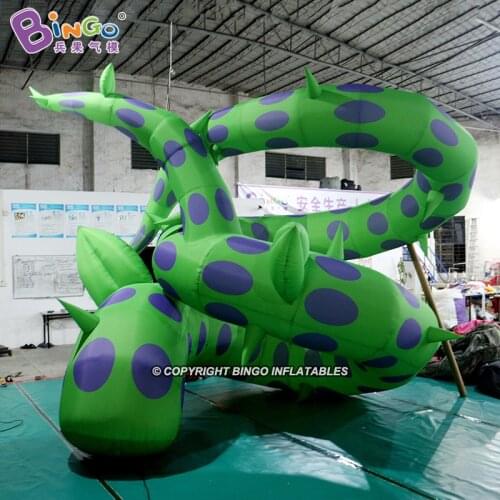 Customized 5.7 Meters Height Shopping Mall Supplies Giant Inflatable Vine for Decoration Toys BG-Z0353