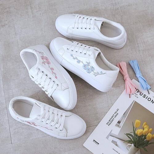 Spring Fashion Breathble Vulcanized Shoes Women Sneakers Pu leather Platform Shoes Women Lace up Casual Shoes White