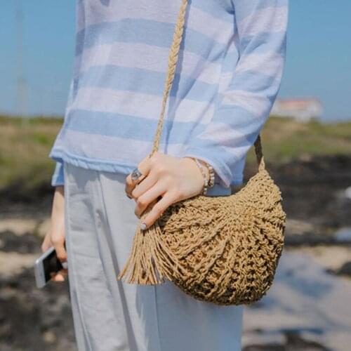 Straw Crossbody Bag Women Weave Shoulder Bag Round Summer Beach Purse and Handbags