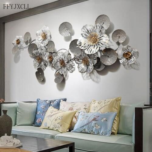 Nordic style three-dimensional living room sofa background wall decoration, light luxury iron art hotel flower home decoration