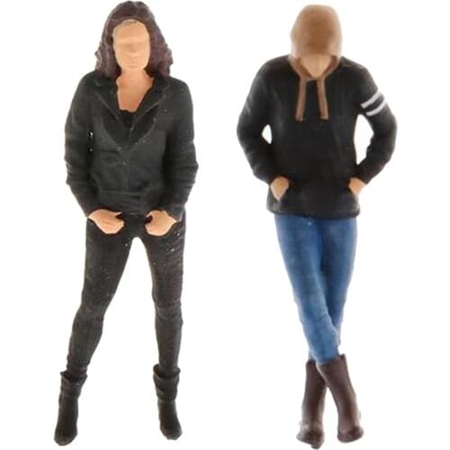 2PCS 1/64 Miniature Tiny People Figure Street Scenes Layout Decor S Scale