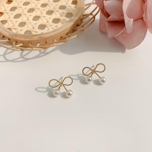 Vintage Women Bow Pearl Elegant Sweet Girl Party Earring