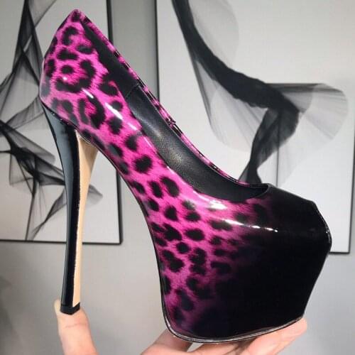 Cmhbb Finder Women's Sandals