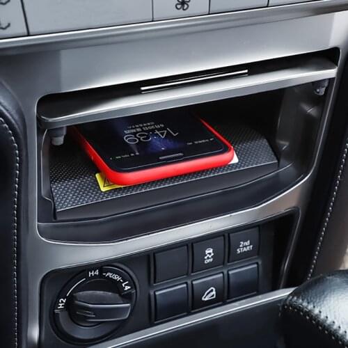 15W car QI wireless charger mobile phone charger fast charger charging plate accessories for Toyota Prado 2010-2020 for iPhone