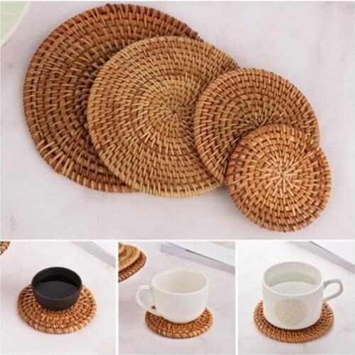 1PC Round Natural Rattan Coasters Bowl Pad Handmade Insulation Placemats Table Padding Cup Mats Kitchen Decoration Accessories
