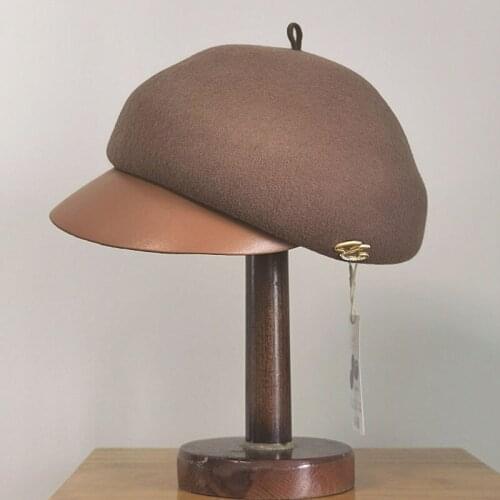 Vintage Style Brim PU Leather Cap Women Winter Hats Warm Wool Cap Adjustable Big Size Newsboy Cap Lady Girls Decorated Beret Hat