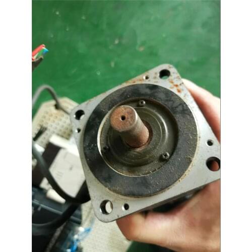 SGMPH-04AAA21 servo motor , used one , 90% appearance new , test goods , free shipping