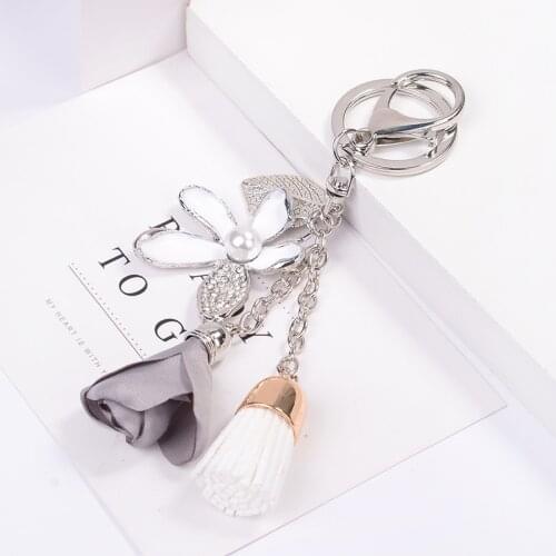 New Flower Leaves Delicate Key Chain Lady Couple Bag Pendant Tassel Key Chain Fashion Charm Wedding Birthday Gift Car Key Chain