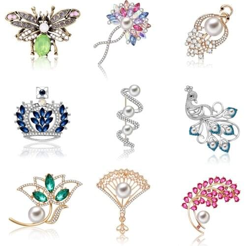 Fashion Pearl Crystal Flowers Women Brooch Animal Leaf Broach Red Green Blue Crown Brooch Pins for Women Accessories Jewelry