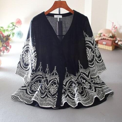 Womens Spring Summer Designer Vintage Embroidery Cotton Linen Shirt Female High Waist Casual Loose T Shirt Top TB495