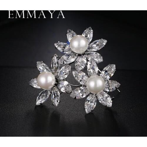 Emmaya Fashionable Brooches For Women Gold Color Flower Rhinestone Imitation Pearl Brooch Pin Crystal Jewelry Wholesale Gifts