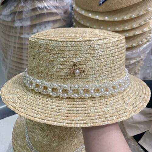 New Ladies Sun Fedora Hats Small Bee Pearl Straw Hat European American Retro Summer Braided Hat Female Sunshade Flat Visors Hats