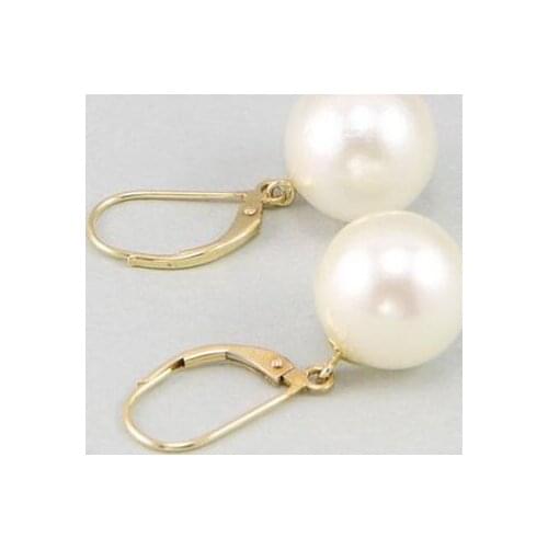 Charming pair 11-12mm south sea white pearl earring 18 yellow gold