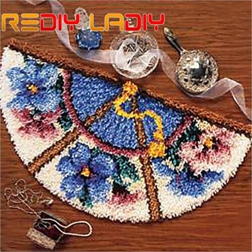 Latch Hook Rug Kits Crocheting Carpet Rug Semicircle Flowers Acrylic Yarn Printed Canvas Cushion Mat Crochet Tapestry Sofa Decor