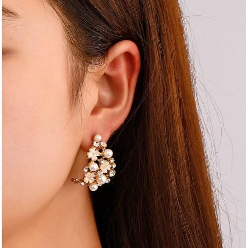 Large Gold Plate Stacked Flower Stud Earrings C-shape Korean High-end Pearl Earrings For Women Female Party Wedding Jewelry Gift
