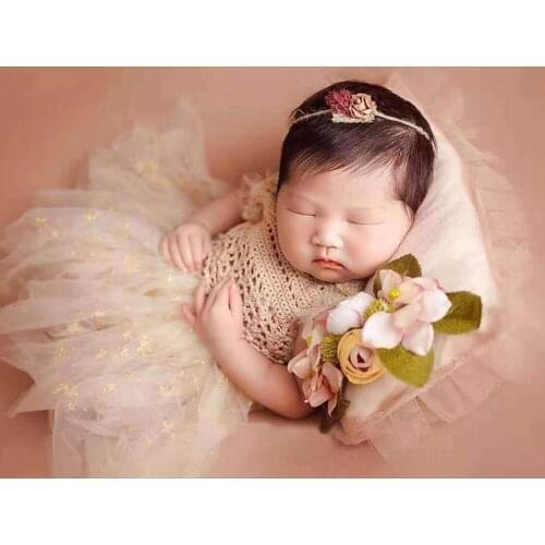 A Set Photo Shoot Posing Props Newborn Baby Floral Pillow,Matched Flower Headband with Pearl for Infant Photography Accessories