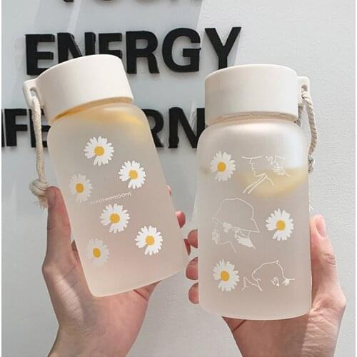 500ml Small Daisy Plastic Water Bottles Transparent Drinkware Creative Frosted Water Bottle With Portable With Rope Travel Cup