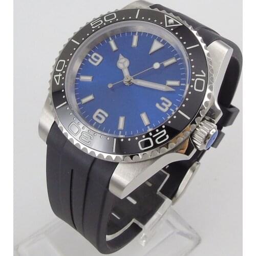 Black Sub Mechanical Men Wristwatch Simple NH35 Movement Screw Crown Sapphire Crystal Rubber Strap Luminous Marks