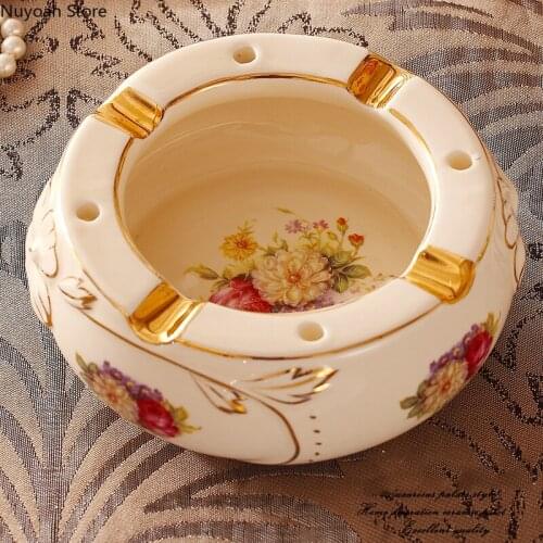 European-style Ashtray Creative Nordic American Furnishings Retro Living Room Office Ceramic Coffee Table Decorative Ornaments