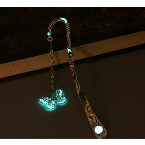 Glow In The Dark Luminous Book Marker Creative Butterfly/Dragonfly/Sun/Star Bookmark Label School Office Stationery Student Gift