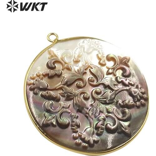 WT-JP190 WKT New ! Natural Shell Pendant Flowers Pattern Pendant Gold Electroplated Pendant Fashion Pendant Jewelry Finding