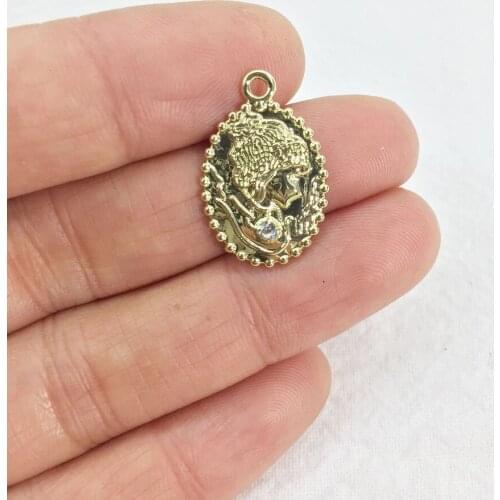 Eruifa 10pcs 15*12mm GirlWith Rhinestones Print Gold/Silver Plated Zinc alloy Charms Pendant Jewelry DIY Necklace 2 Colors