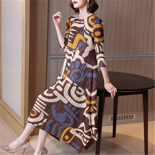 French fashion printed dress autumn Miyake folds temperament loose large size womens dress was thin mid-length dress clothing