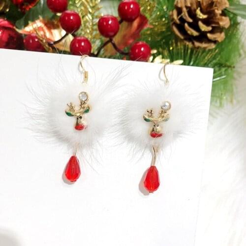 Santa Plum Blossom Deer Cute Girl Earring Women Personality Temperament Fashion Fine Hairball Red Crystal Pendant Christmas Gift