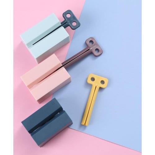 Multi-functional Toothpaste Dispenser Facial Cleanser Squeezer Clips Rolling Toothpaste Squeezer Tube Bathroom Accessories SN