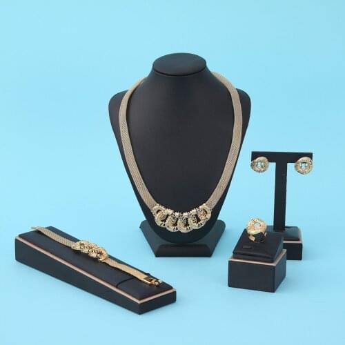 2021 Feb Bridal Gift Wedding African Beads Jewelry Set Brand Woman Fashion Dubai Gold Color Jewelry Set Wholesale Design