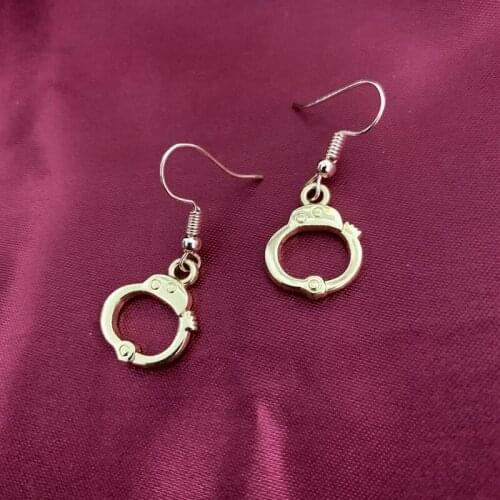 Alloy Gold Handcuffs Manacles Charms Earrings Cute Cuffs Women Dangle Earrings Jewelry Best Gift For Girls Drop shipping 1 Pair