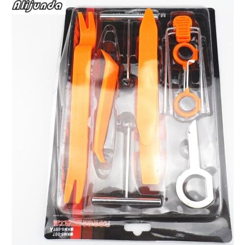 Car styling 12pcs Car Radio Door Clip Panel Kit For Suzuki SX4 SWIFT Alto Liane Grand Vitara Jimny S-Cross