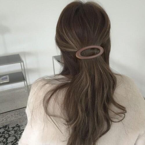 Solid Matt Color Hollow Oval Shaped Hair Clip For Women Simple Geometric Barrette Hair Holder Girls Elegant Hairpin Headdress